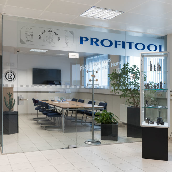 Profitool Kundenempfang Lieferant für Spezialwerkzeuge, Standard- und Sonderausführungen, Standort in Landeck, qualitativ hochwertige Präzisionswerkzeuge